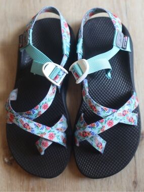 Chaco ZX/2 Classic Floral Sandals Women’s Size 10